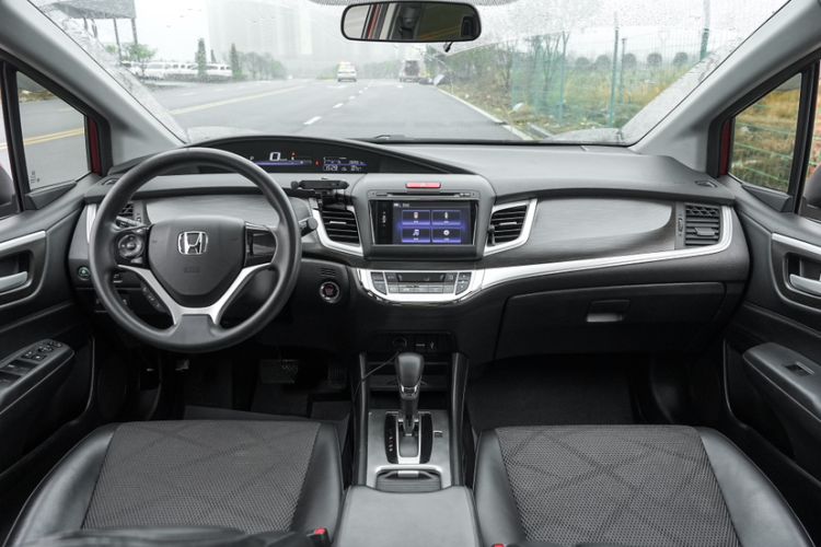 Used Honda Jade 2014 1.8L Automatic Comfort Elite Version 5 Seats
