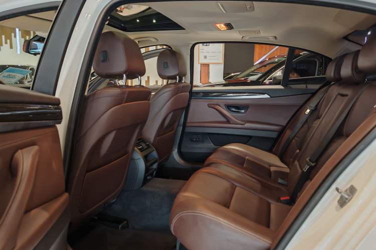 Used BMW 5 Series 2014 525Li Luxury Design Package