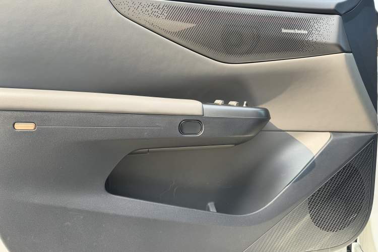 Used Lynk & Co 07 2024 EM-P 126 Long-Range Ultra
