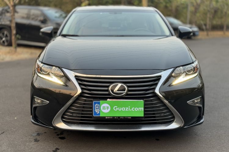 Used Lexus ES 2016 200 Midnight Special Limited Edition
