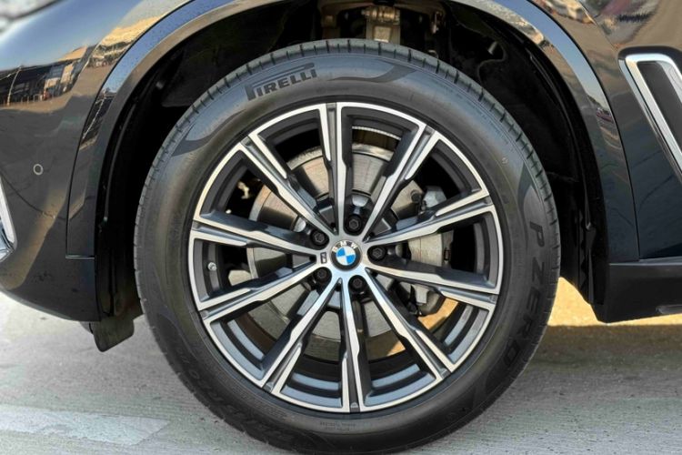 Used BMW X5 2022 Restyled xDrive 30Li Luxury Version M Sport Package