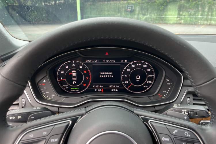 Used Audi A4L 2018 30th Anniversary Edition 40 TFSI Fashion Model
