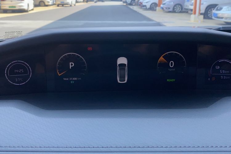 Used Changan UNI-V iDD 2023 ZhiDian iDD 1.5T 113km Smart & Fun Version