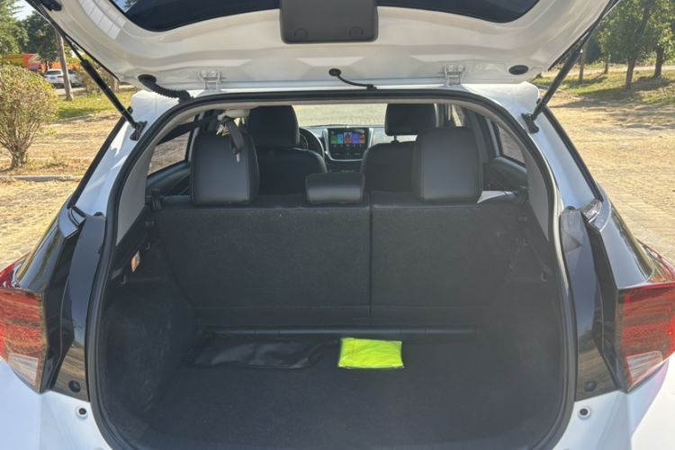 Used Toyota YARiS L 2022 X-Trail 1.5L CVT Luxury PLUS Edition
