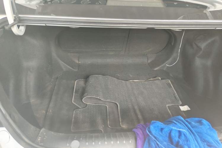 Used Geely Auto Vision 2019 Upgraded Model 1.5L Manual Luxury Version China VI Standard
