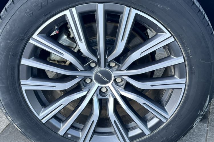 Used JETOUR X70 PLUS 2023 1.5T DCT Brave PLUS 5-Seater
