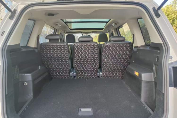 Used Volkswagen Touran 2016 Volkswagen Touran L 280TSI DSG Comfort Edition
