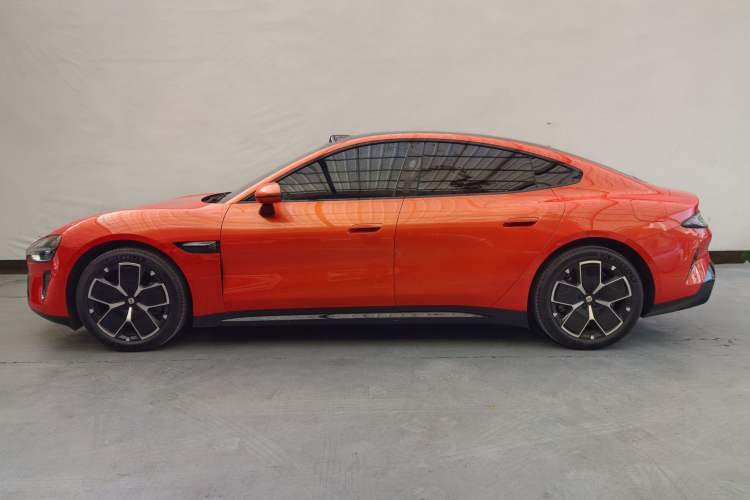 Used  SU7 2024 Rear-Drive Ultra-Long Range Advanced Pro-Level Intelligent Driving Version
