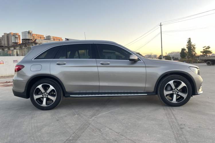 Used Mercedes-Benz GLC 2019 Facelift GLC 260 L 4MATIC Luxury Model