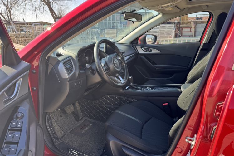 Used Mazda Mazda 3 Axela 2017 Hatchback 1.5L Automatic Luxury Model Emission Standard China V