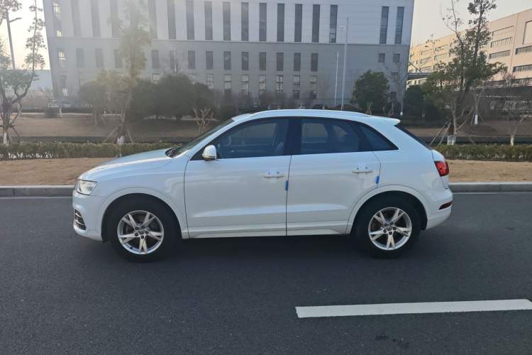 Used Audi Q3 2017 30 TFSI Fashion Model
