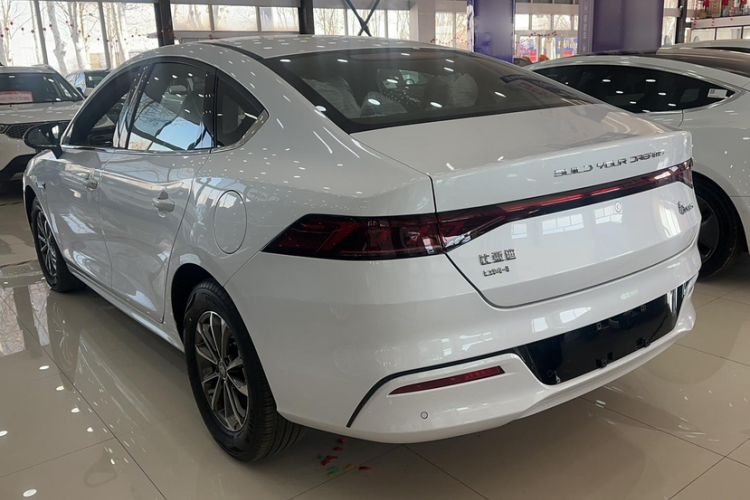 Used BYD Qin PLUS 2024 HONOR Edition DM-i 55KM Leading Model
