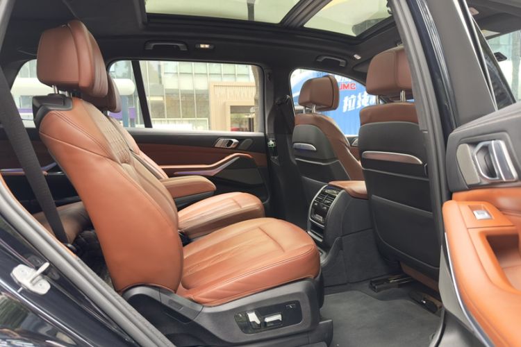 Used BMW X7 2022 xDrive40i Luxury M Sport Package
