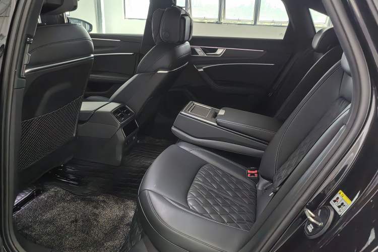 Used Audi A6L 2025 55 TFSI quattro Prestige Dynamic Edition
