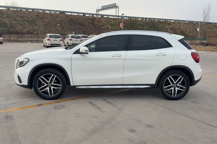 Used Mercedes-Benz GLA 2017 GLA 200 Fashion Model