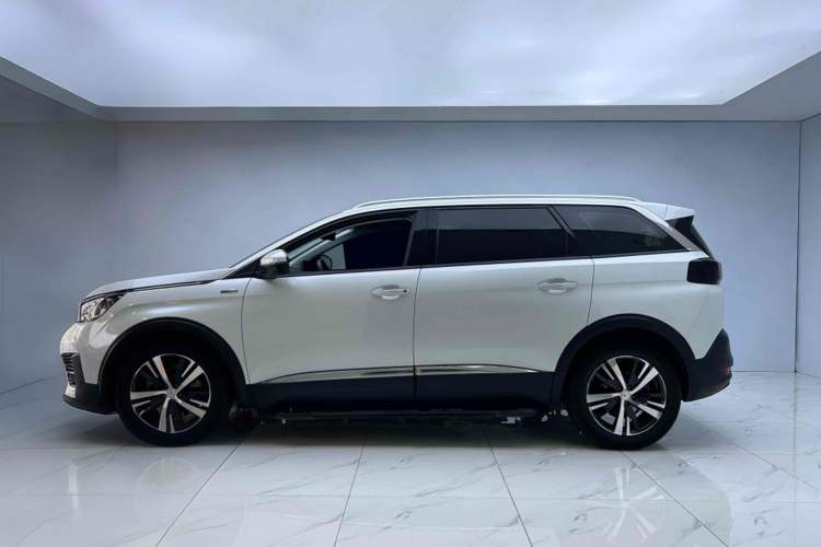 Used Peugeot 5008 2017 350THP 7-Seater Elite Edition
