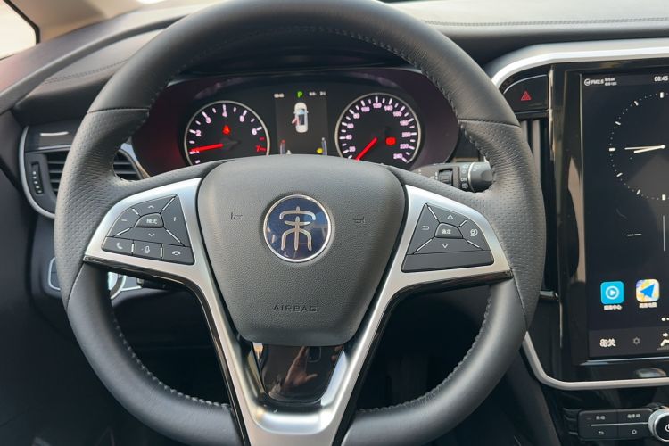 Used BYD Song MAX 2018 1.5T Automatic Smart Connect Elite Model with 6 Seats
