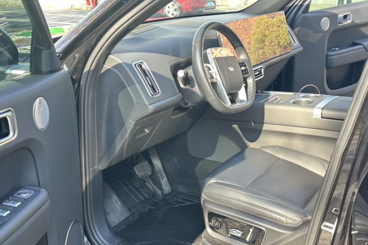 Used Li Auto L7 2023 Pro Model
