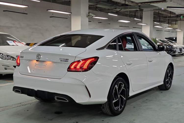 Used MG 5 2021 Revised 300TGI DCT Qingshè Luxurious Enjoyment Edition
