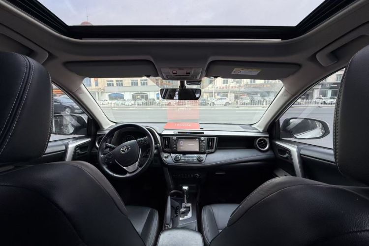 Used Toyota RAV4 2016 2.0L CVT 4x4 New Edition China V Standard