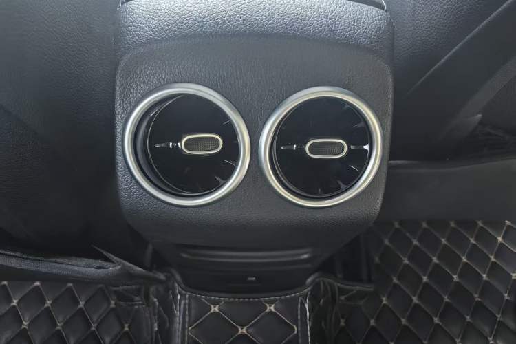 Used Mercedes-Benz GLB 2023 GLB 220 Fashion Model
