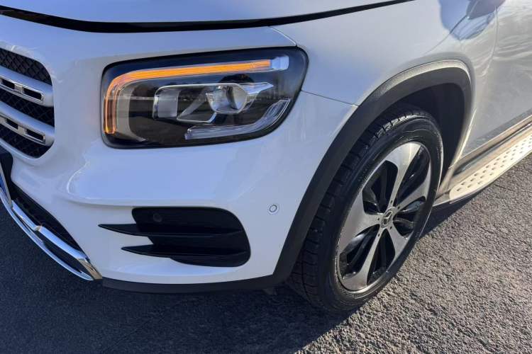 Used Mercedes-Benz GLB 2022 Updated GLB 200 Fashion Edition
