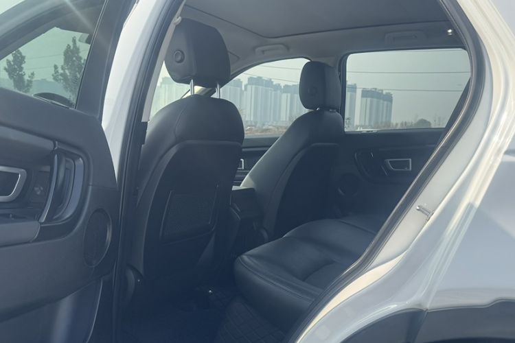 Used Land Rover Discovery Sport 2019 240 PS PURE Edition China V Standard
