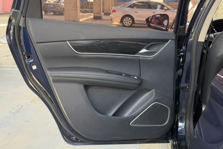 Used BYD Song MAX 2017 1.5T Automatic Smart Connect Luxury 7-Seater
