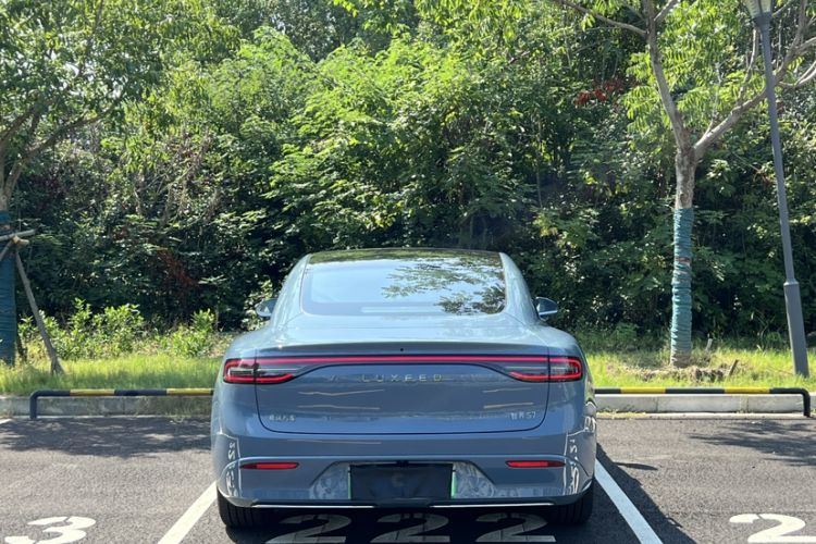 Used Hima Luxeed S7 2024 Max Rear-Drive Long-Range Intelligent Driving Version
