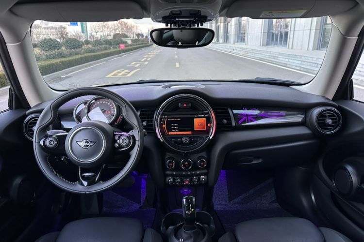 Used  MINI 2020 1.5T COOPER Artist
