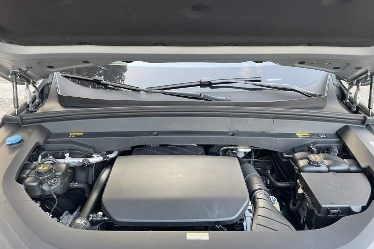 Used Li Auto L8 2023 Max model
