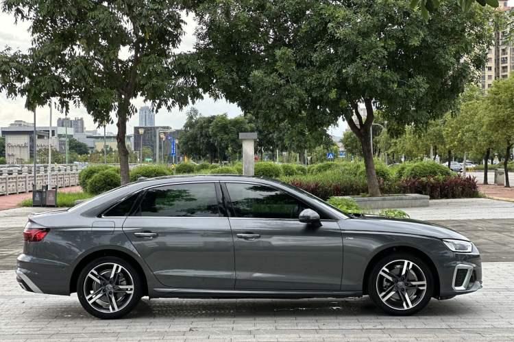 Used Audi A4L 2020 40 TFSI Luxury Dynamic Model
