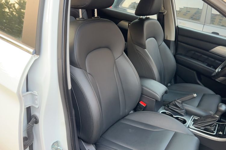 Used Haval H2 2016 Red Label 1.5T Automatic Two-Wheel Drive Elite Model
