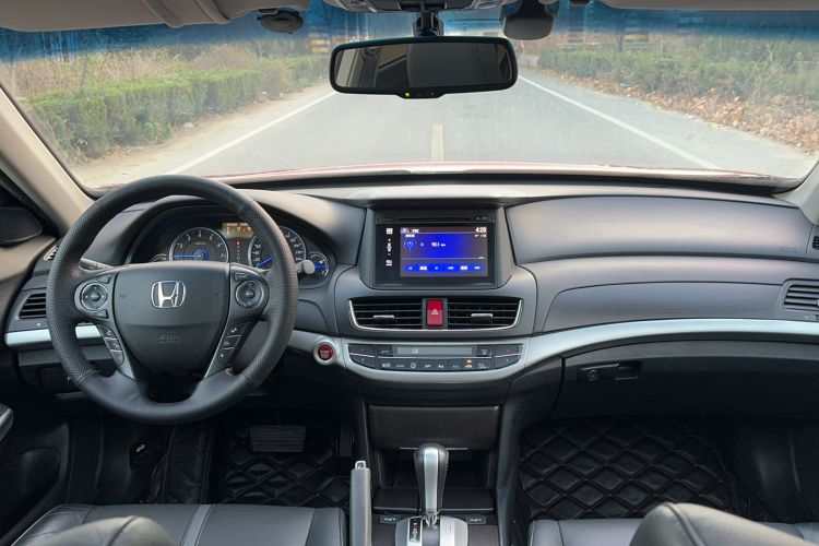 Used Honda Crosstour 2014 2.4L Luxury Edition
