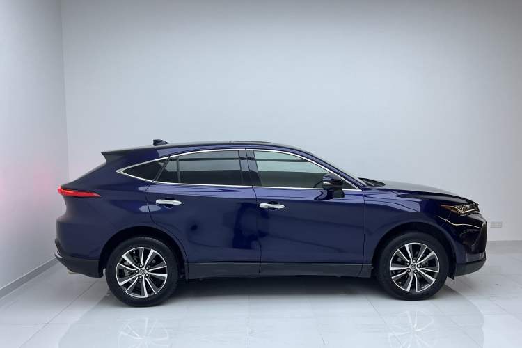 Used Toyota Harrier 2023 2.0L CVT Two-Wheel Drive Luxury Edition
