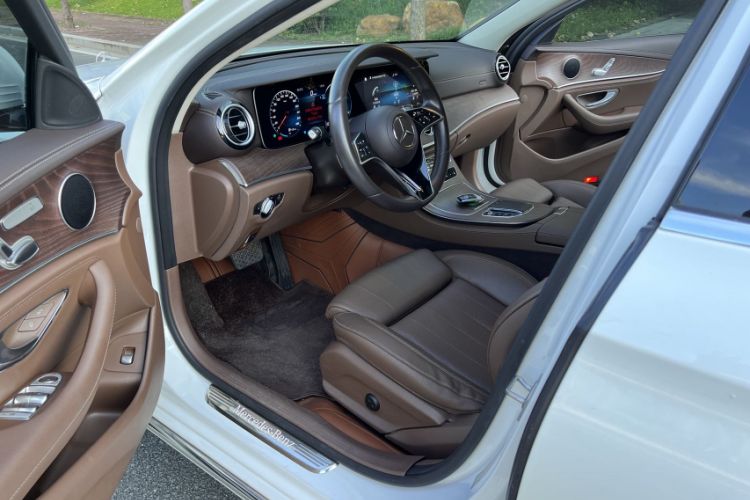 Used Mercedes-Benz E-Class 2021 E 260 L
