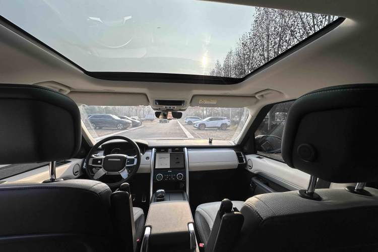 Used Land Rover Discovery 2023 Restyled 360 PS R-Dynamic SE