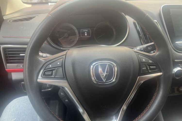 Used Changan CS55 2017 1.5T Manual Colorful Edition
