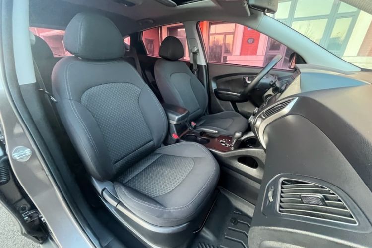 Used Hyundai ix35 2015 2.0L Automatic 2WD Comfort Edition China V Standard
