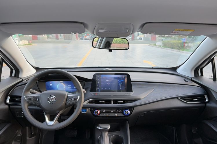 Used Buick Velite 6 2024 450km Range Commuter Version

