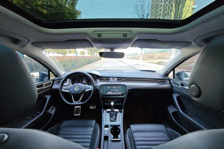 Used Volkswagen Magotan 2020 330TSI DSG Leading Model
