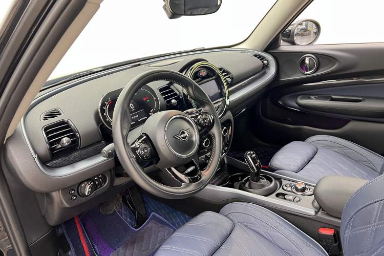 Used  Clubman 2021 1.5T COOPER Connoisseur
