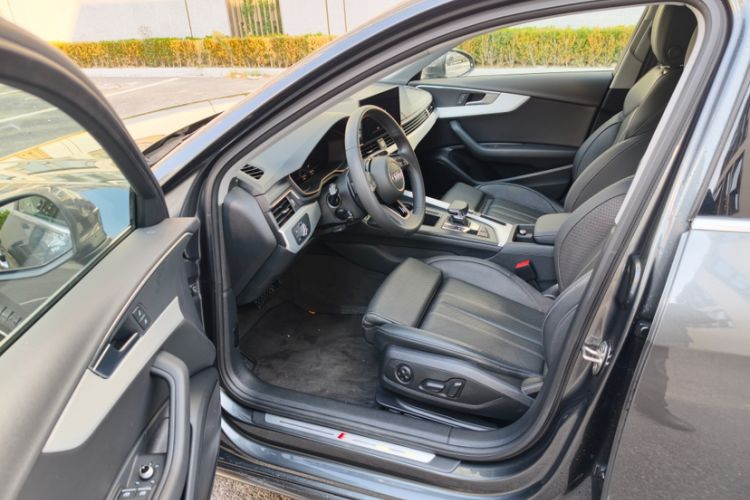 Used Audi A4L 2023 40 TFSI Fashion Dynamic Model
