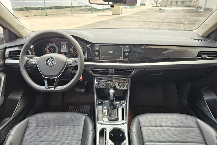 Used Volkswagen Lavida 2018 1.5L Automatic Comfort Edition China V Standard