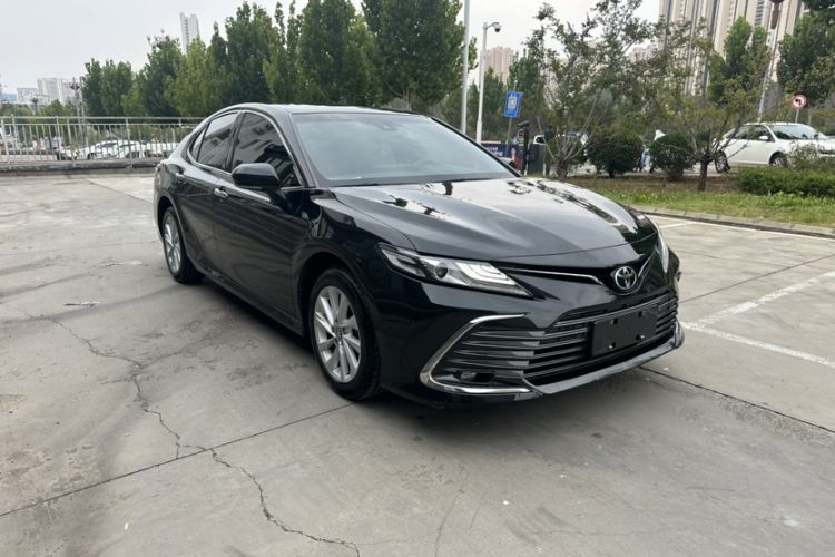 Used Toyota Camry 2021 2.0G Luxury Edition
