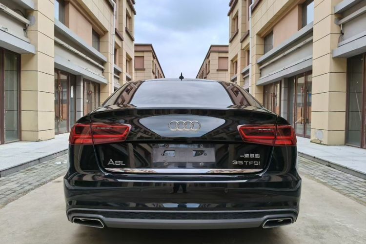 Used Audi A6L 2018 30th Anniversary Edition 35 TFSI Fashion Model
