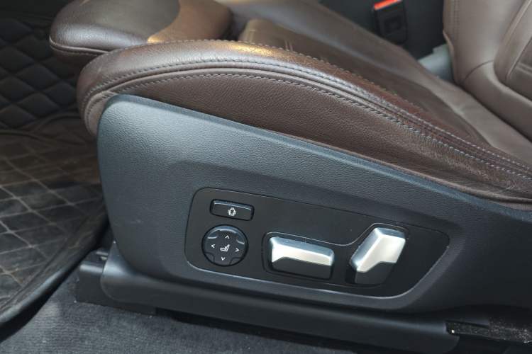 Used BMW iX3 2021 Leading Type
