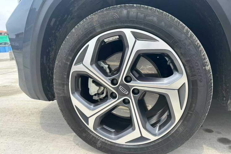 Used Geely Auto Monjaro L 2024 2.0TD High-Power Automatic Two-Wheel Drive Yunqi Version
