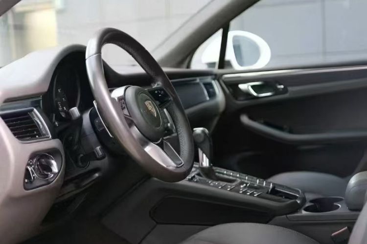 Used Porsche Macan 2017 Macan 2.0T
