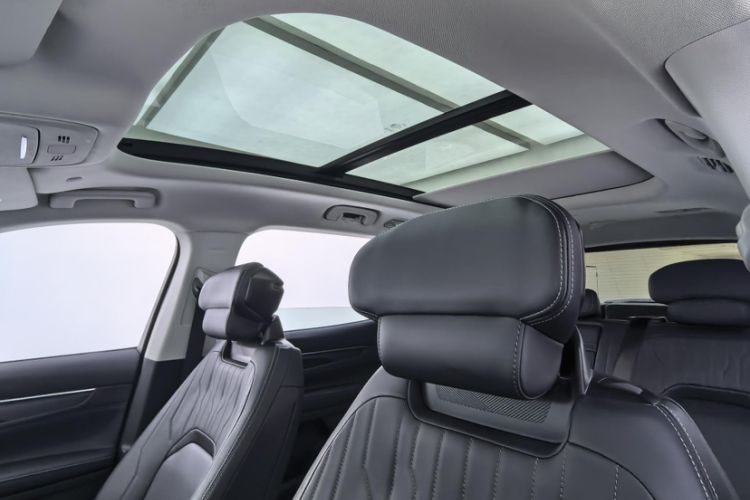 Used Ford Edge 2025 Ford Explorer L 2.0T EcoBoost E-Hybrid Two-Wheel Drive 7-Seater Fashion Edition
